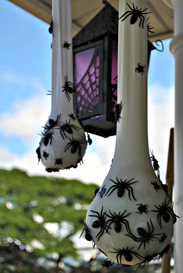 Sweet Sacks of Spiders Halloween Décor