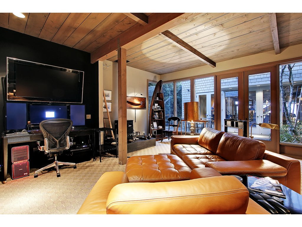 Convertible Man Cave