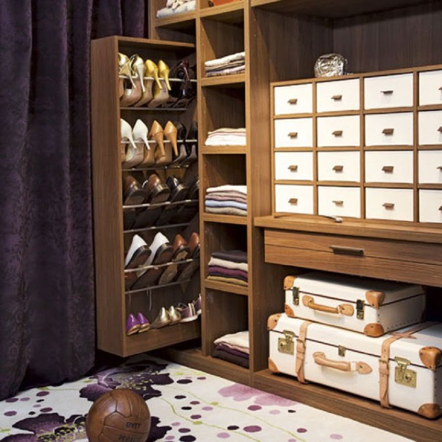 Closet Shoe Cubby