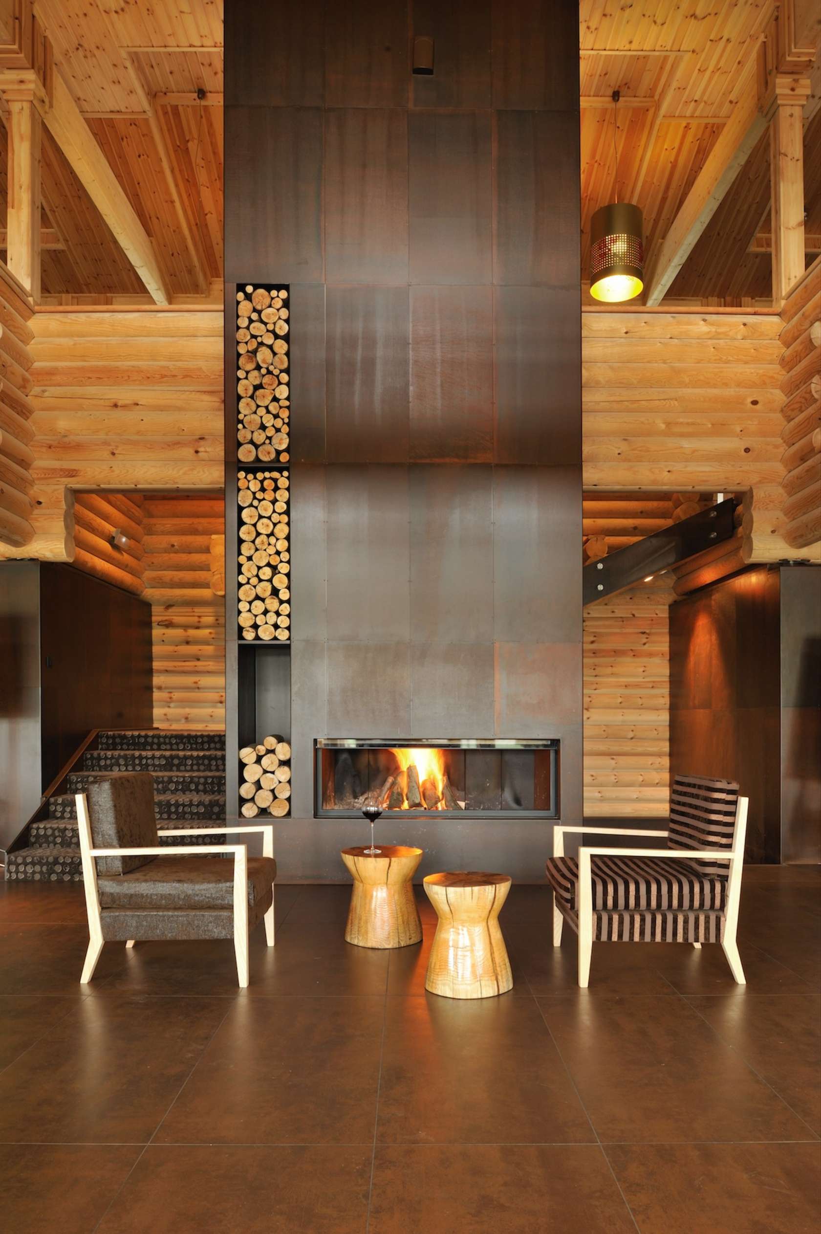 Vertical Wood Fireplace Design