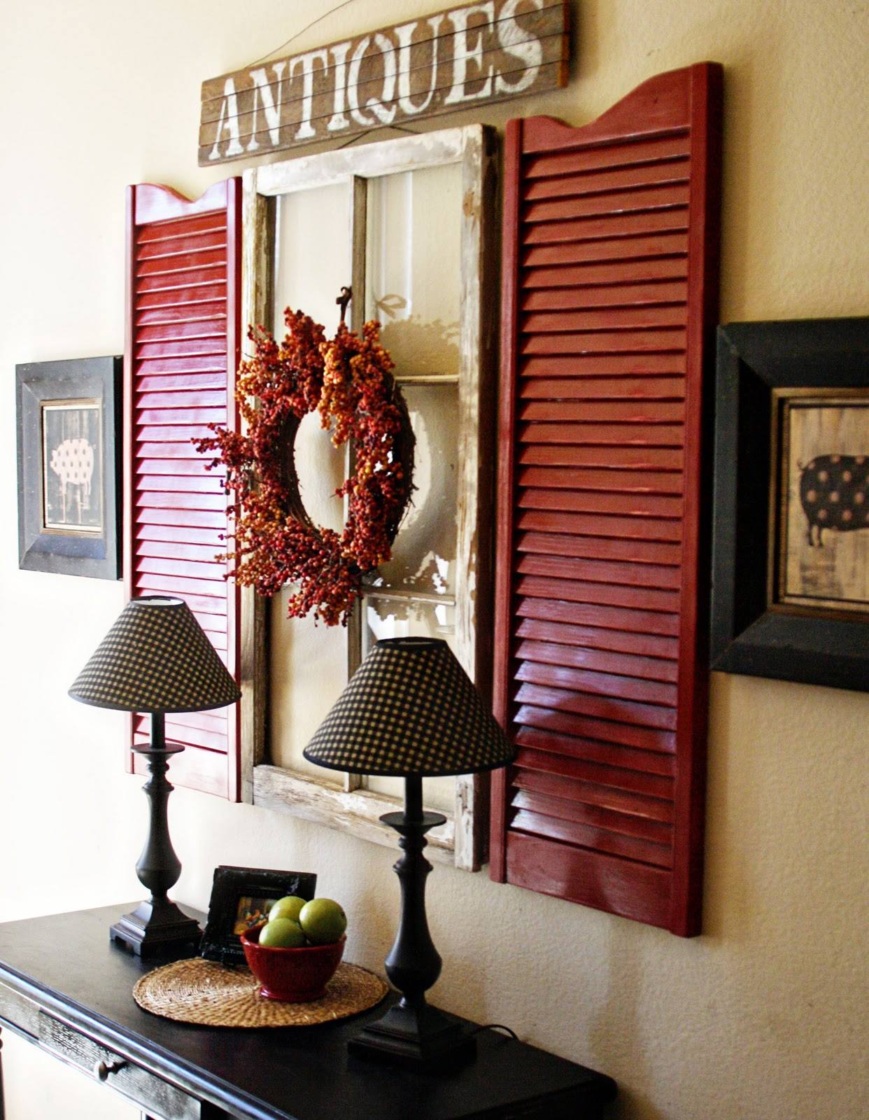 Great Rustic Entryway Décor Idea: Add a Pop of Color