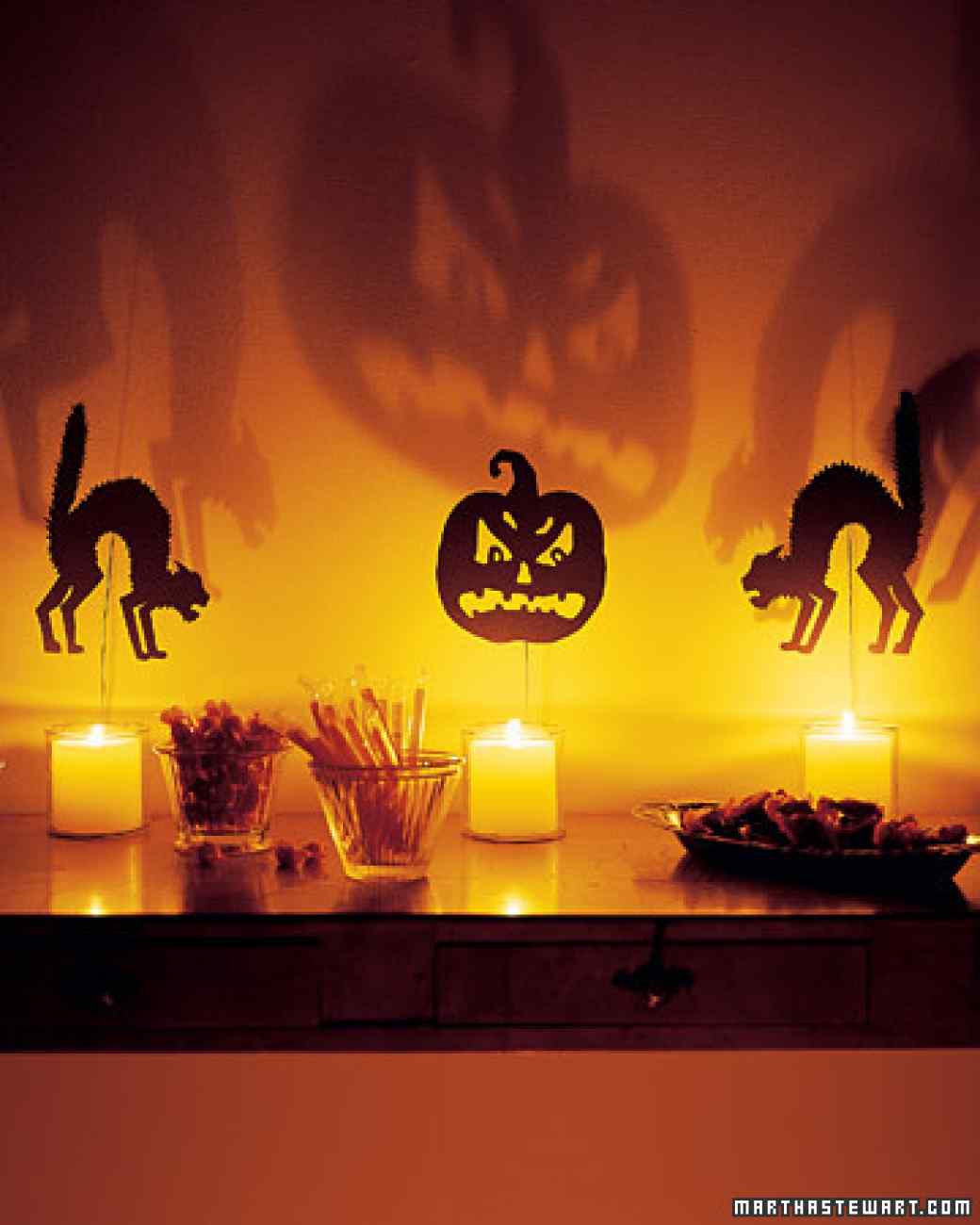 Silhouettes Throw Off Spooky Fun