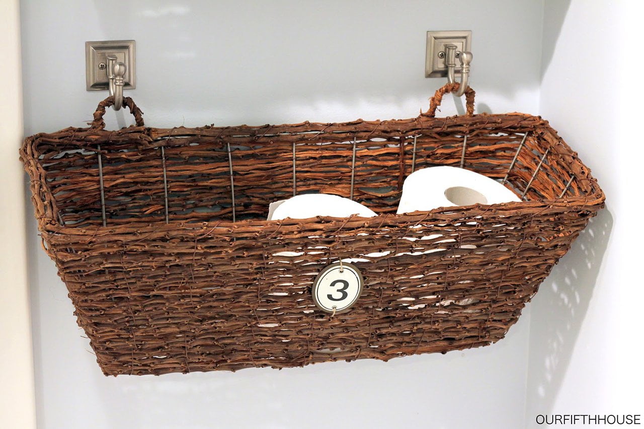 Easy Hanging Storage Basket with Bathroom-matching Fixtures