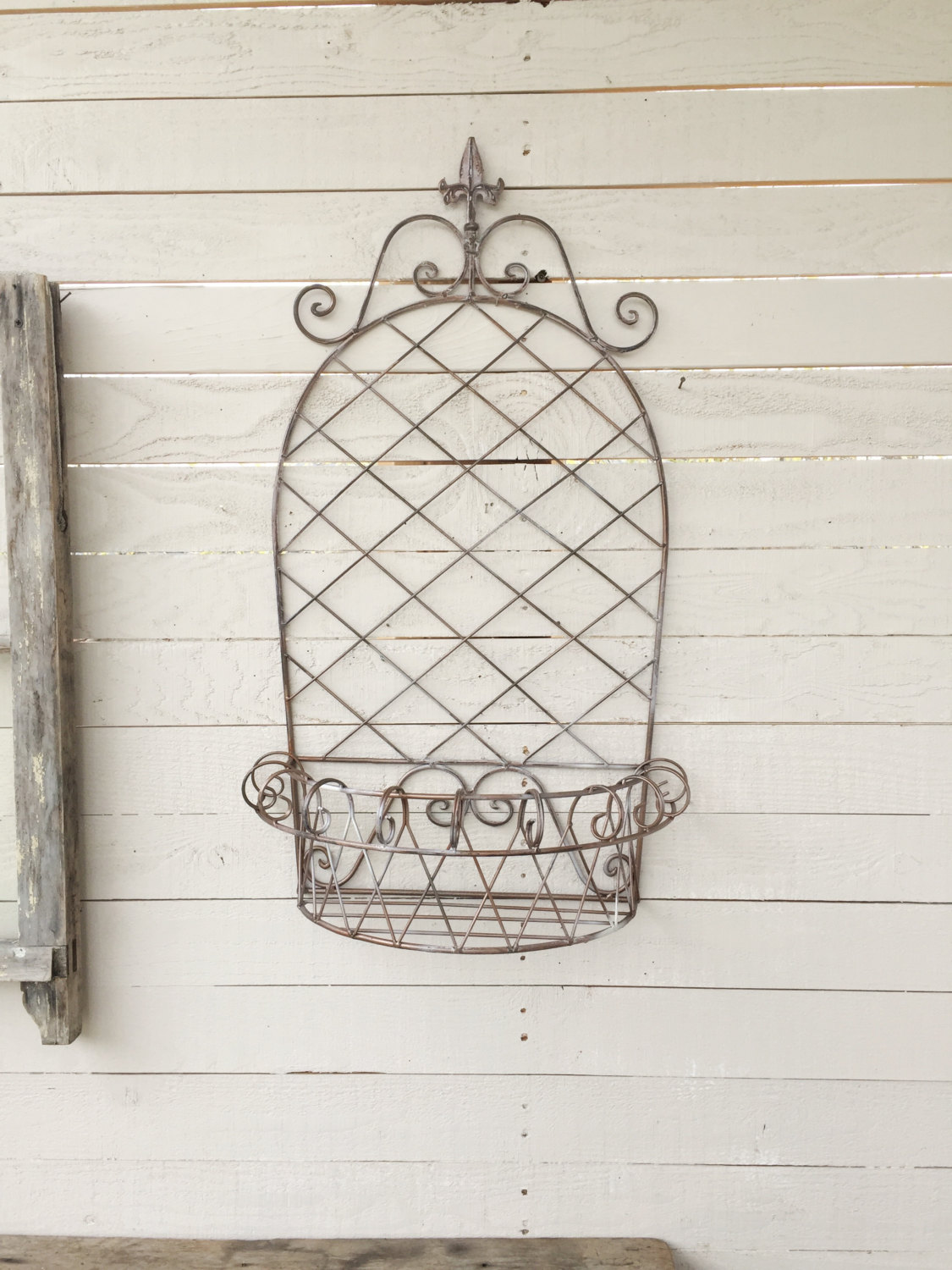 Wall Mounted Metal Basket