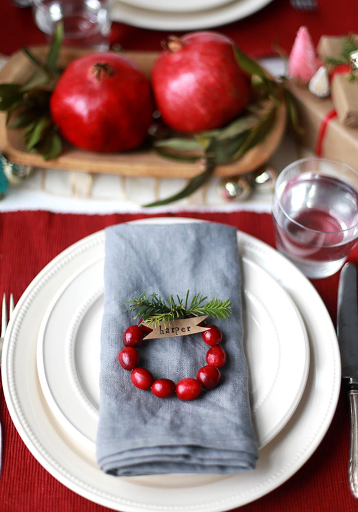 Mini Cranberry Wreath Name Tag Holders