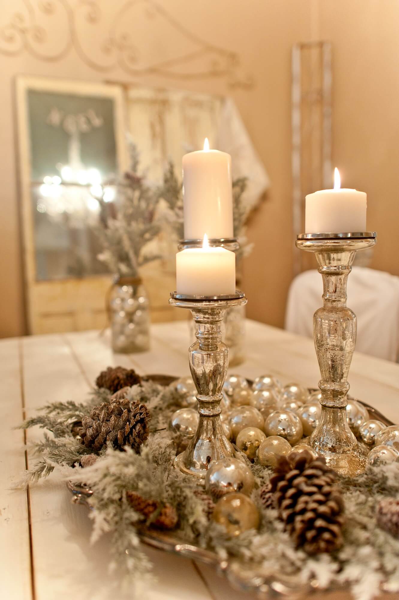 Romantic Silver Frosted Christmas Centerpieces