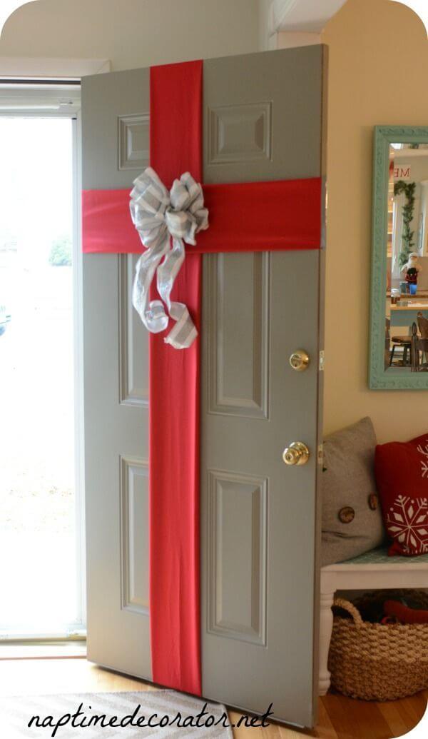 DIY Christmas Craft to Wrap Up Your Front Door