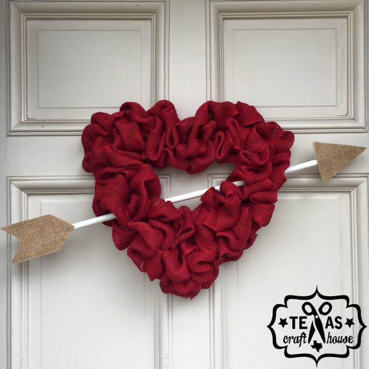 Cupid's Heart Wreath in Scrunchy Red Burlap