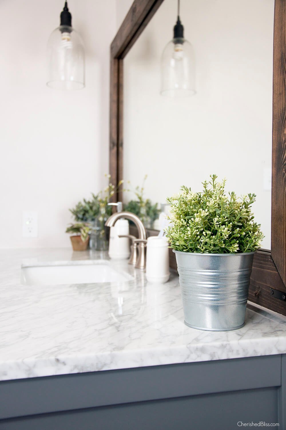 Metal Bucket Flower Planter Bathroom Decorations