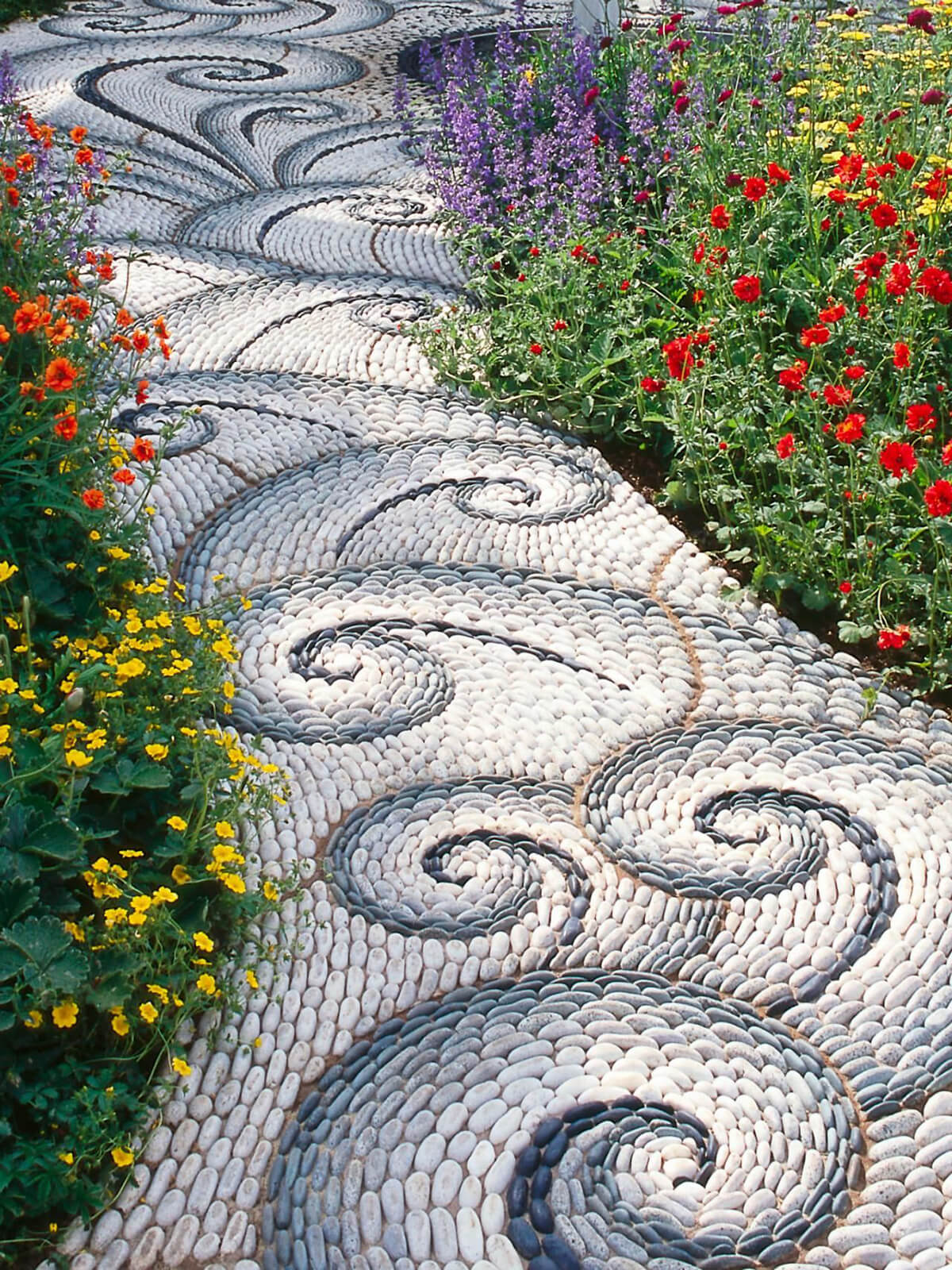 Garden Path And Walkway Ideas Inspire Smart Use Of Space