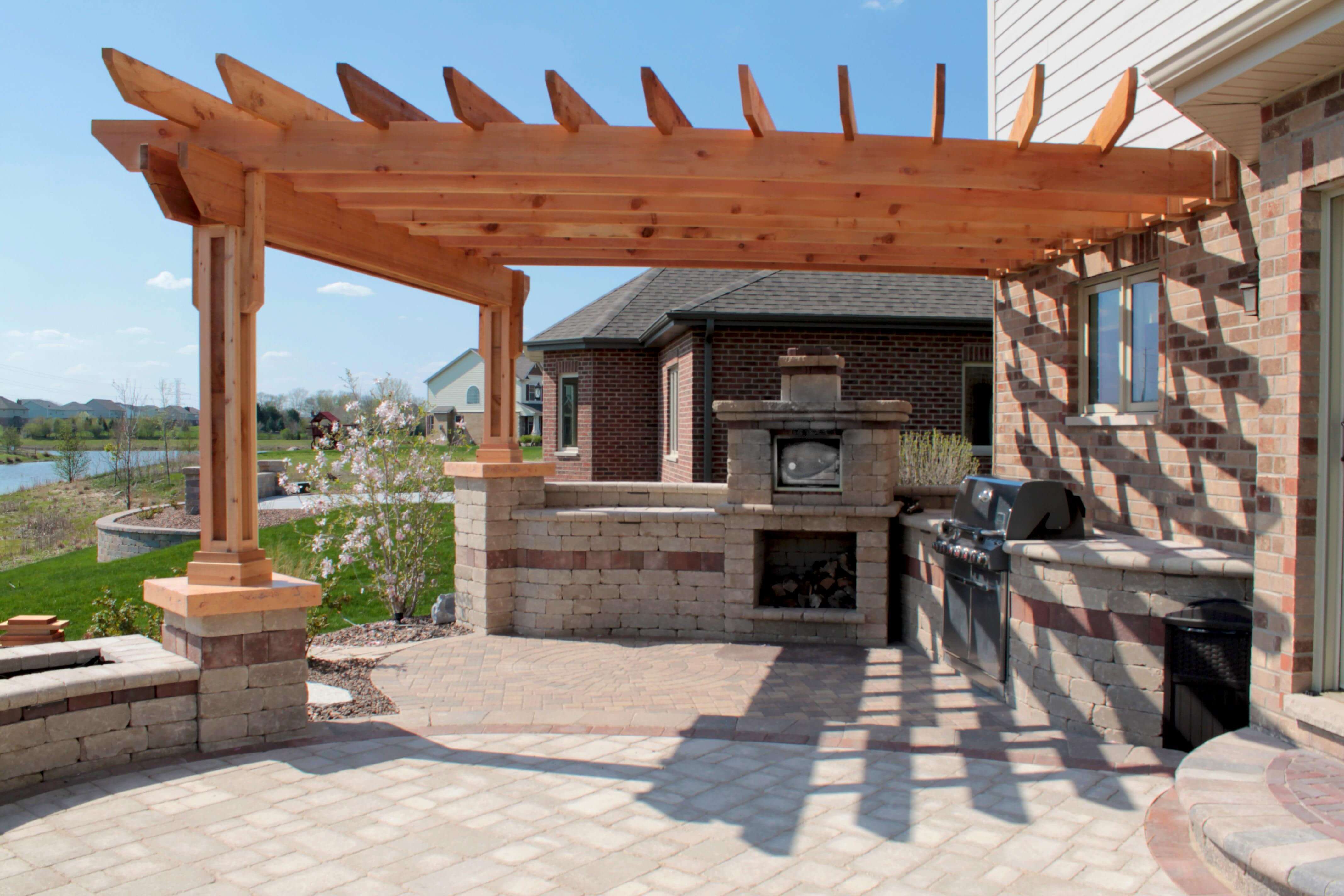 Grilling Palace Pergola