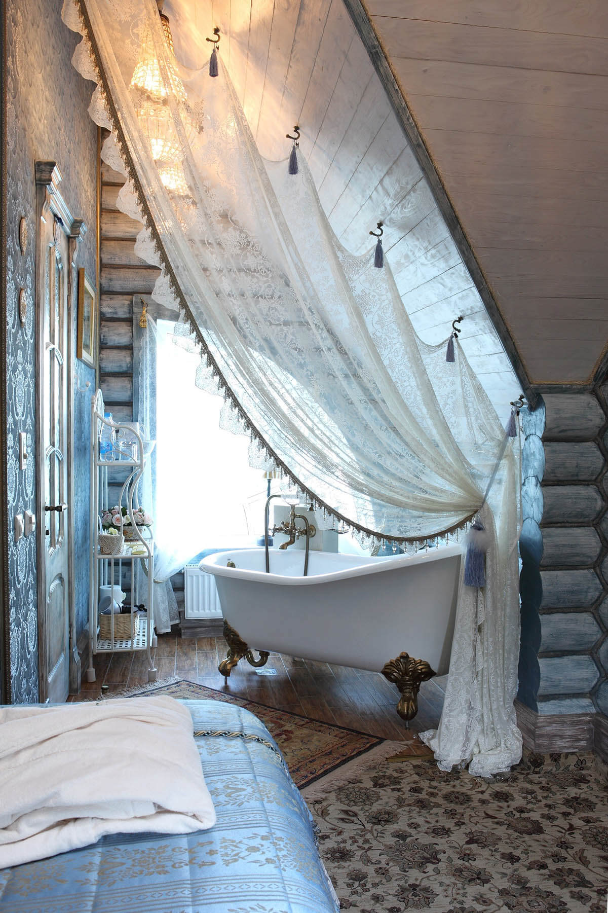 Dramatic Lace Bath Tub Privacy Curtain