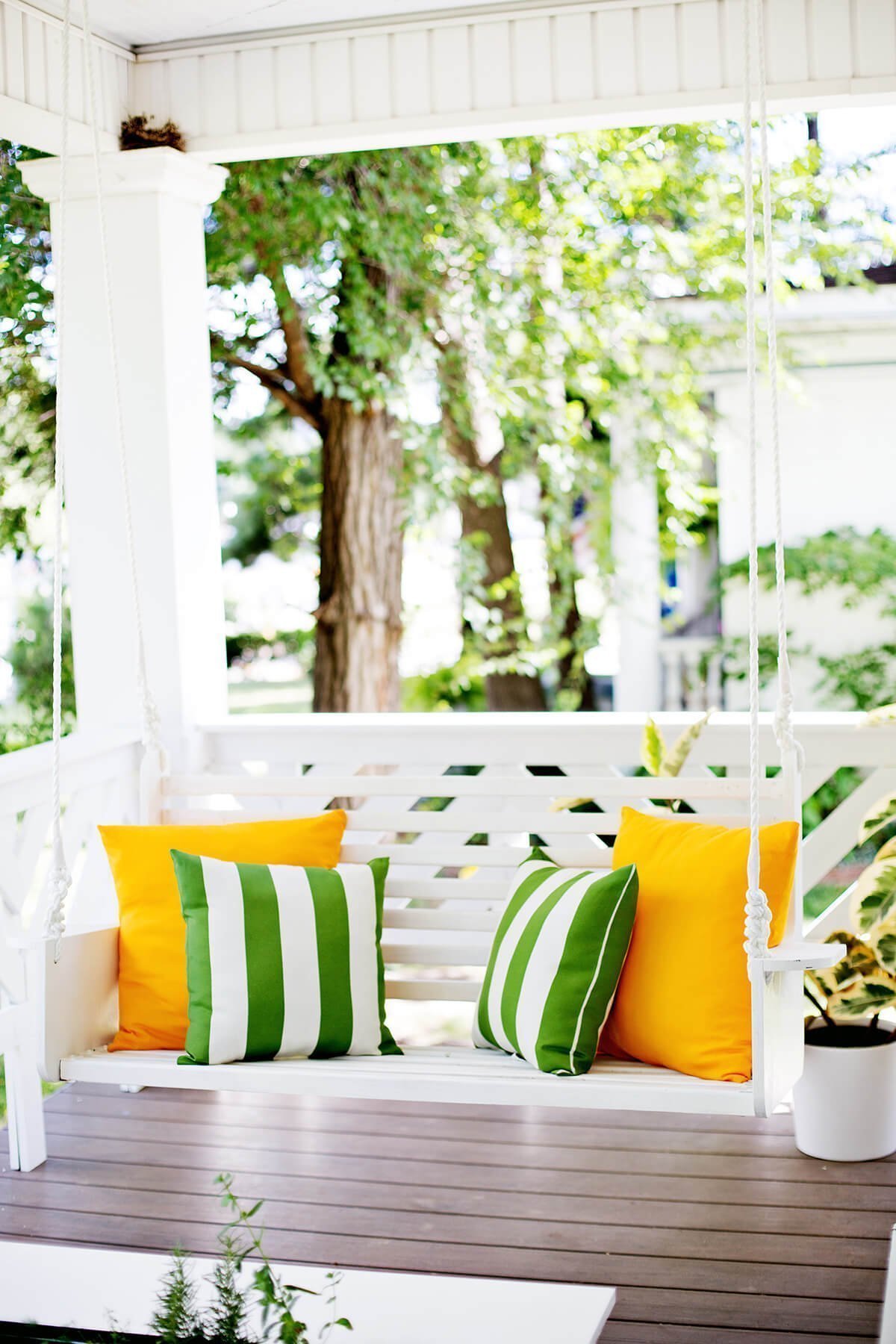 Colonial Cape Cod Porch Swing