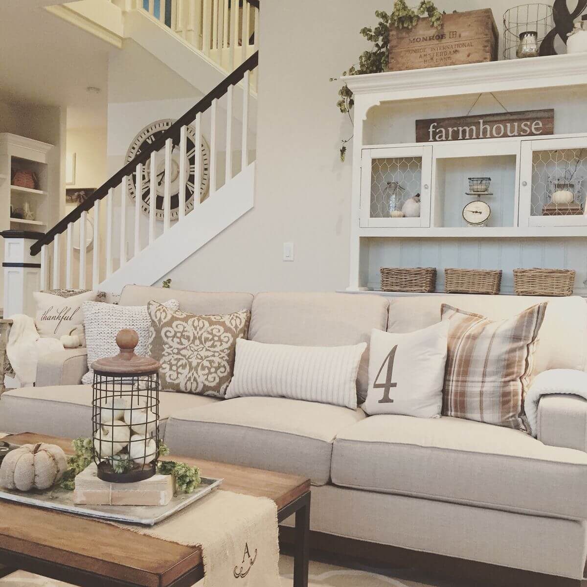 Relaxed Livingroom with Folksy Display Hutch