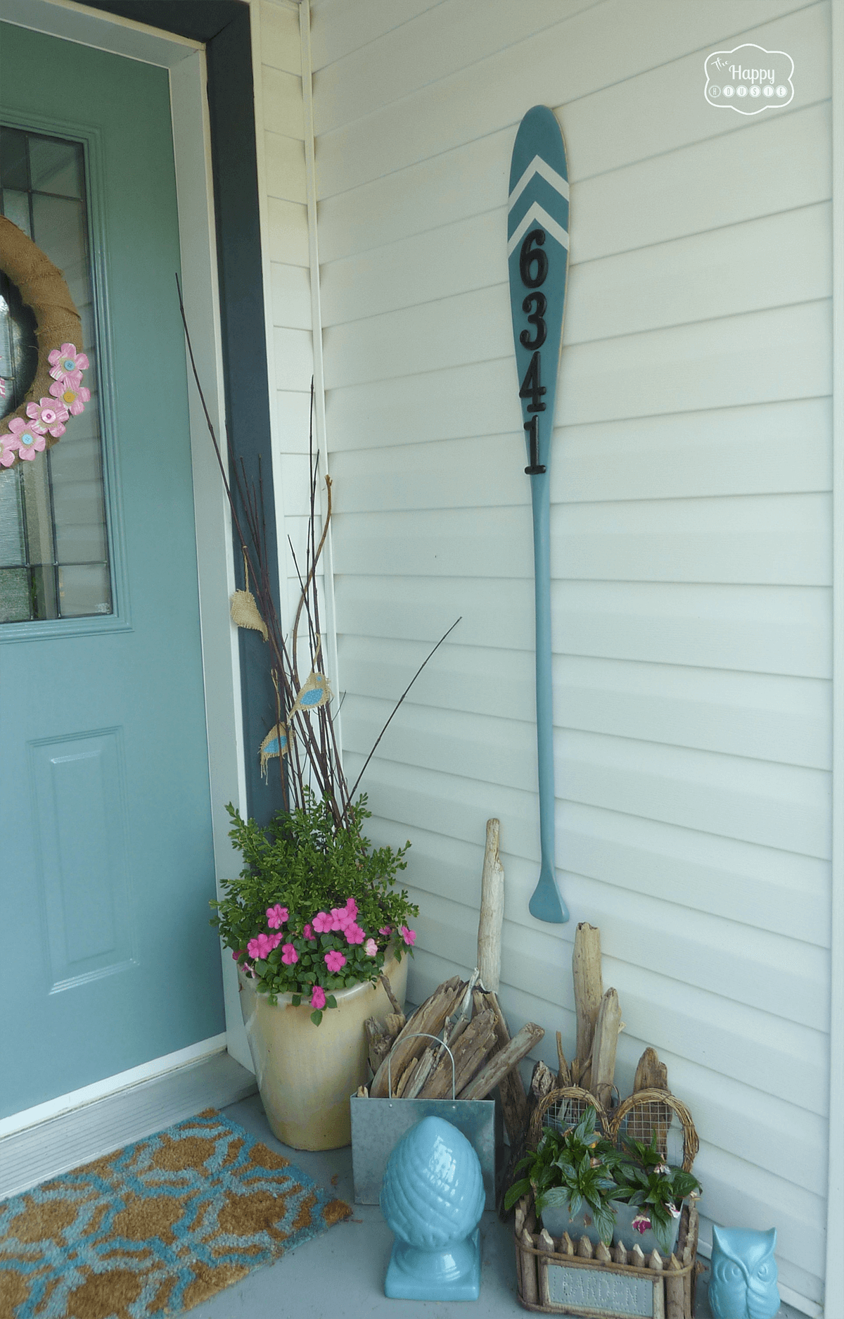 A Teal Colored Oar to Add Pop