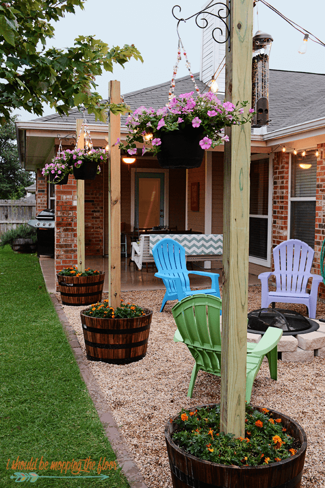 Picturesque Outdoor Planter "Lamp Posts"