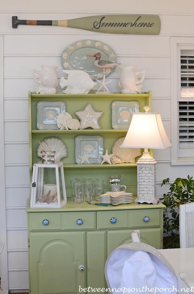 Summer House Outdoor Hutch Display