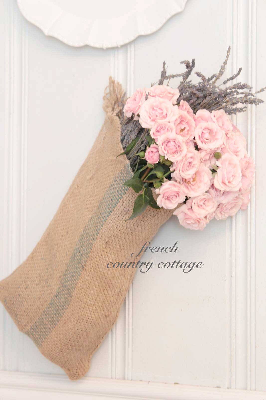 Easy DIY Burlap Sack Bouquet Display