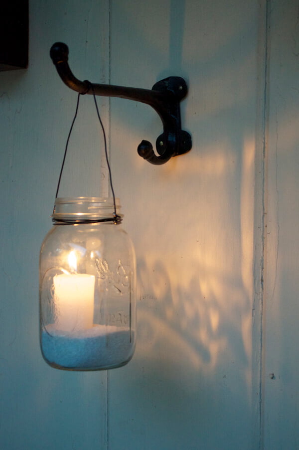 Simple Mason Jar Candle Lanterns are a Classic Choice