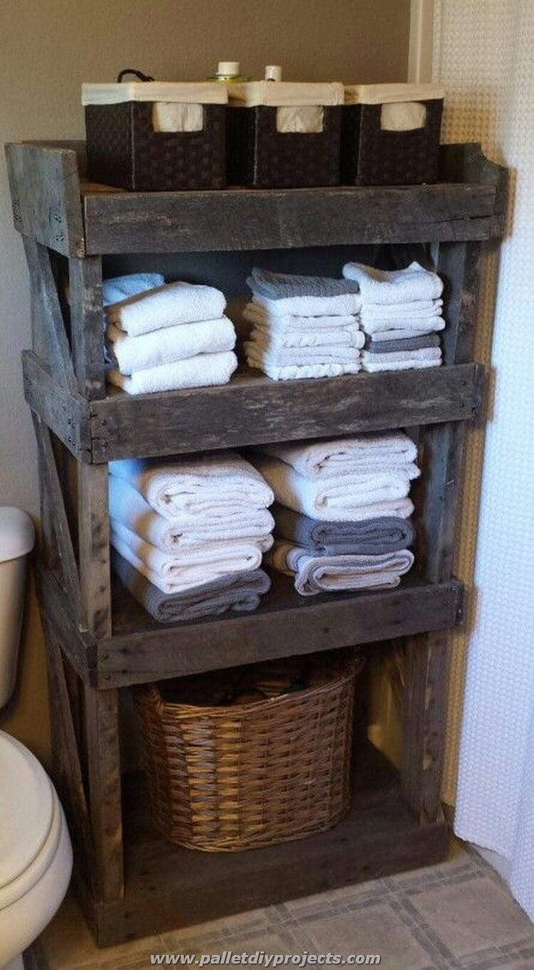 Crate and Pallet Bathroom Nook