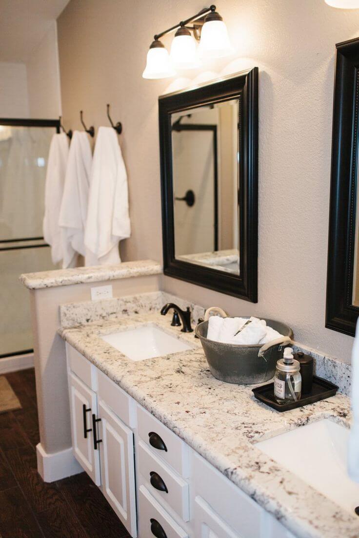 Black and White Formal Bathroom