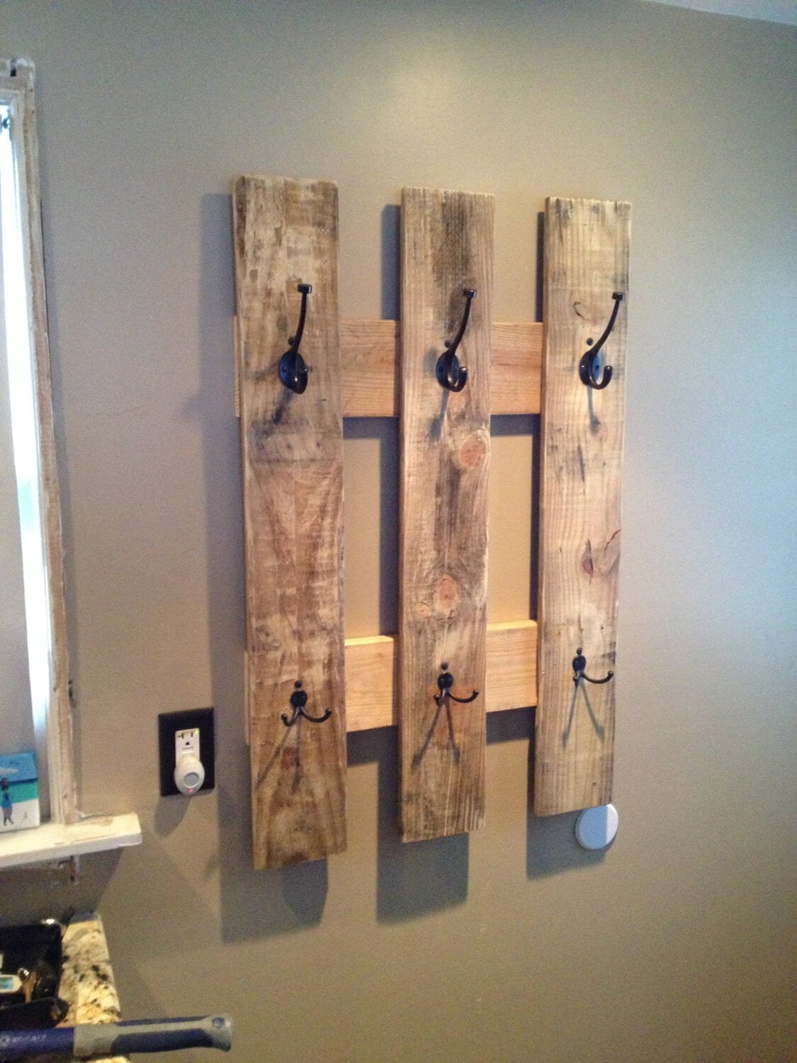 Pallet Picket Fence Style Hook Rack