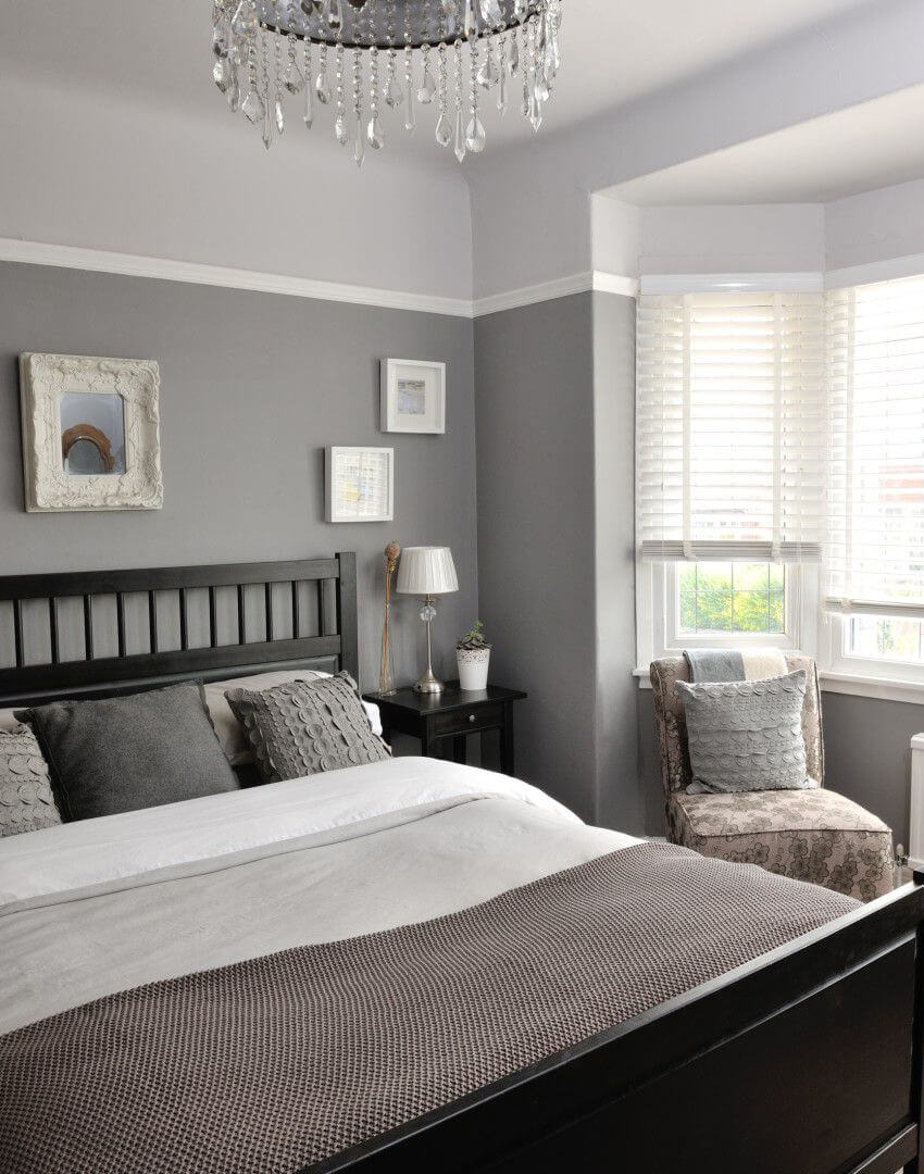A Structured Grey Bedroom Idea for a Stunning, Straightforward Bedroom