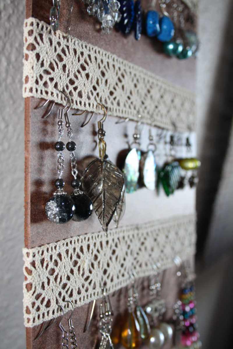 Simple Lacey Earring Holders