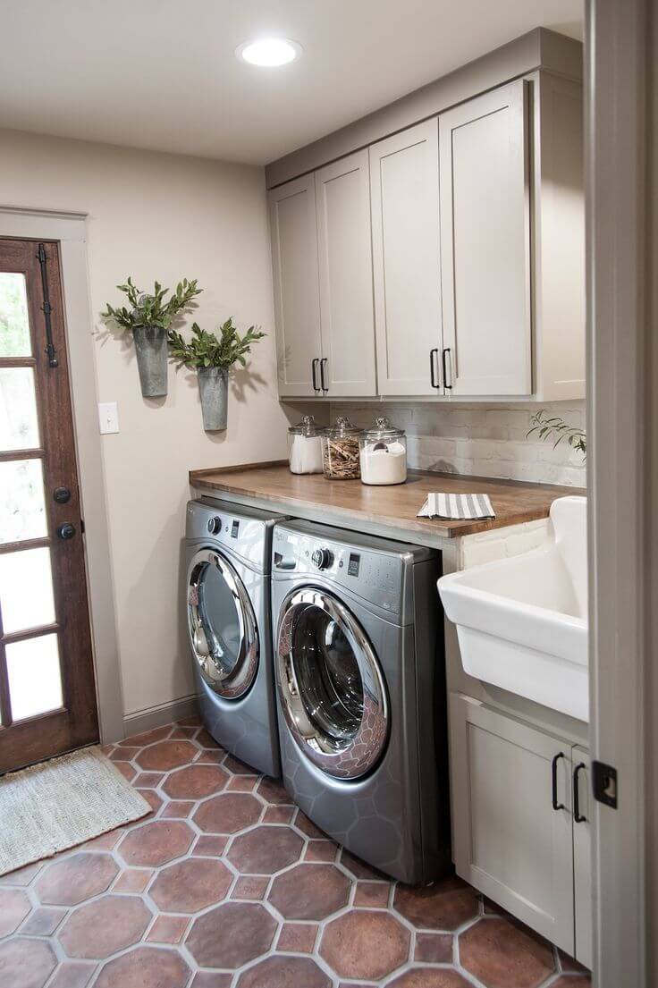 A Laundry Room You'll Linger In