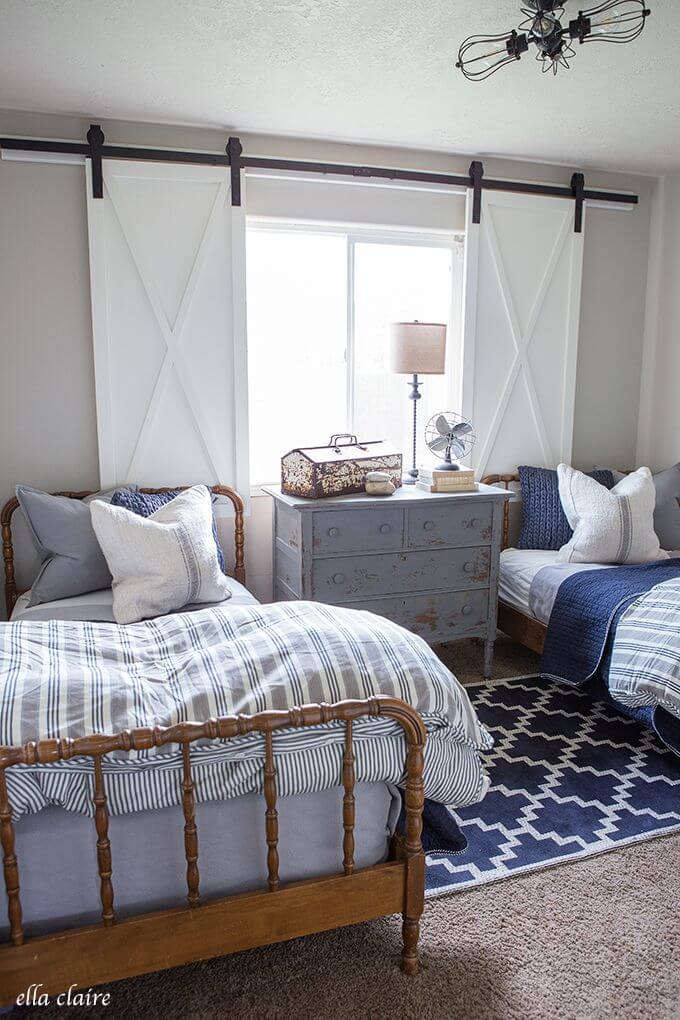 Cozy Neutral Bedroom for Teen Boys