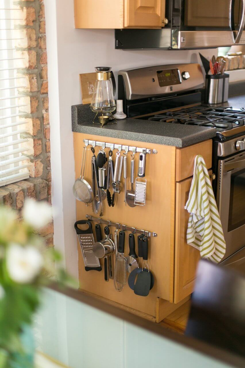 Cabinet End Hanging Kitchen Gadget Organizer