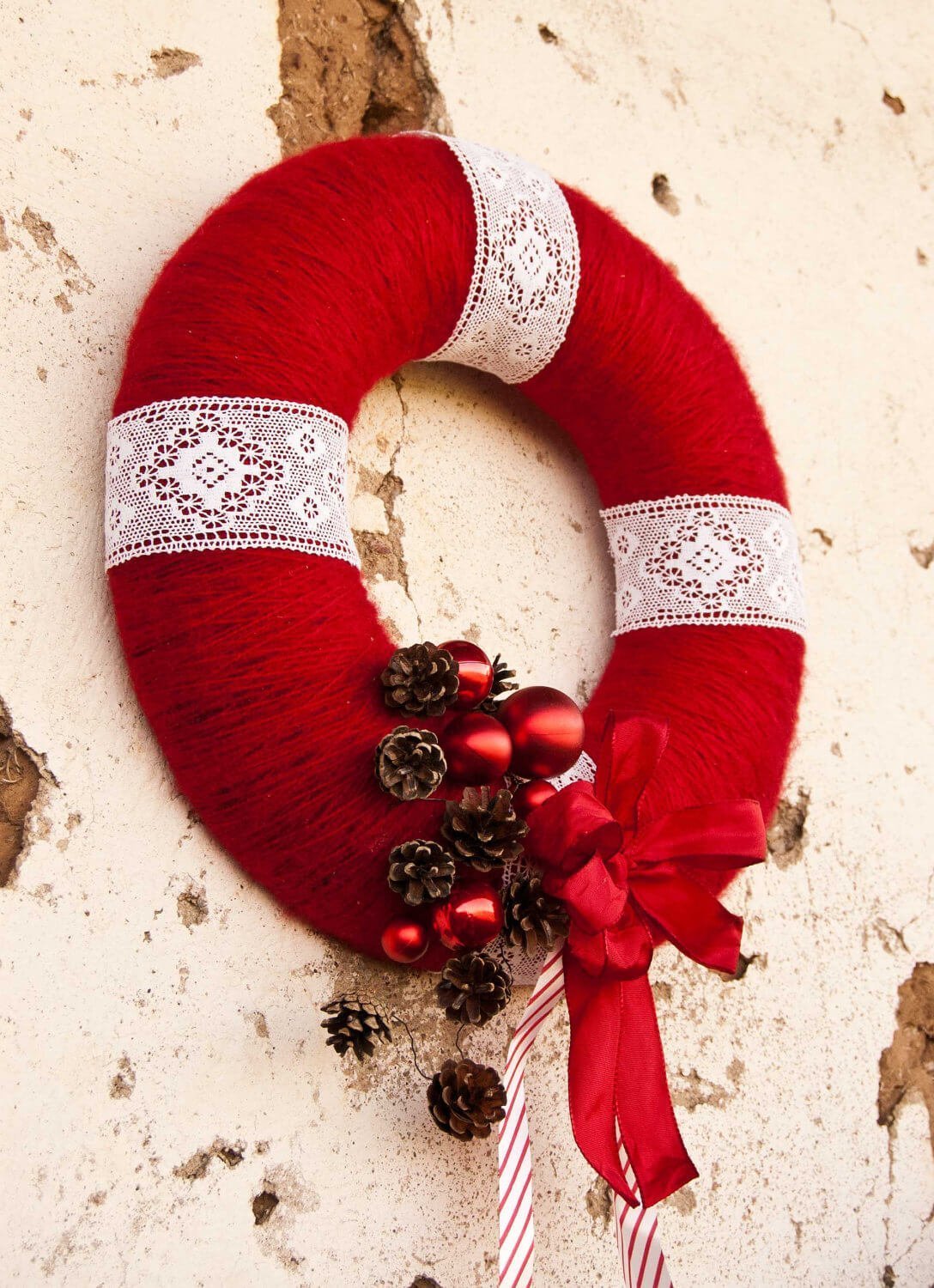 Unexpected Yarn and Lace Yuletide Accent