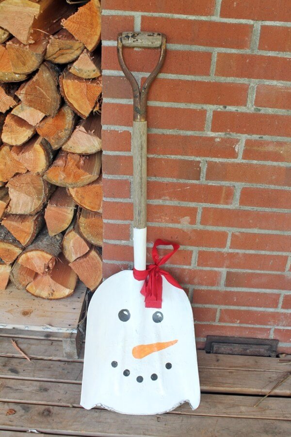 Snowman Painted Face Transfer Shovel