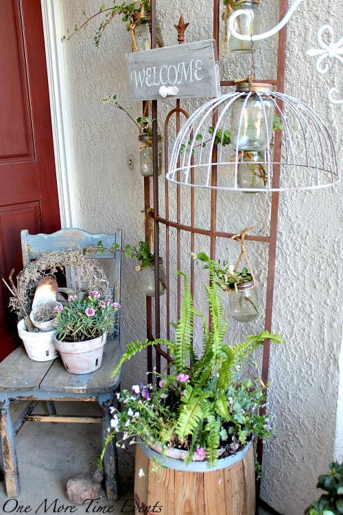 Trellis With Hanging Mason Jar Vases