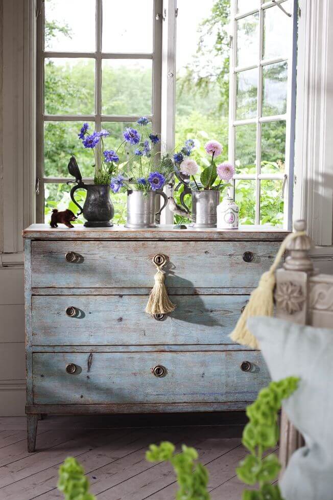 Reclaimed Chest of Drawers with Wildflowers