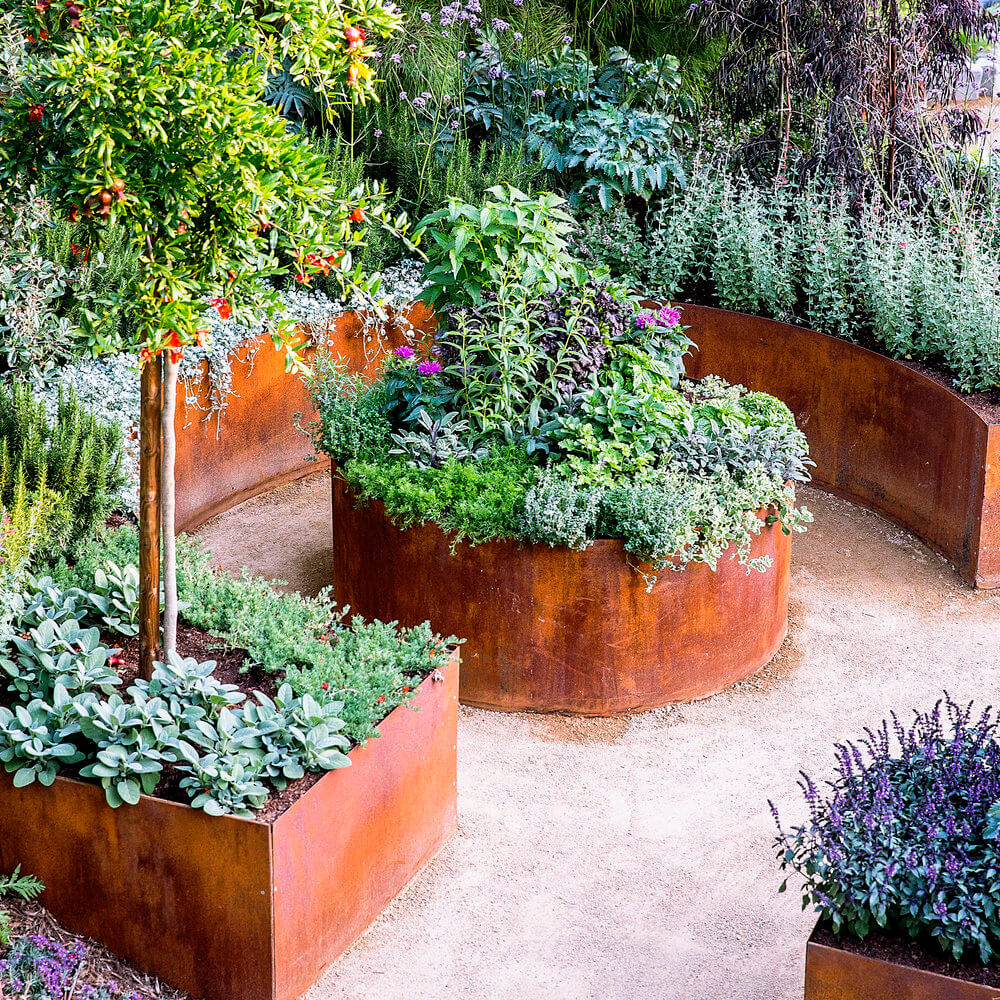 Bronze Raised Garden Edges with Patina Effect