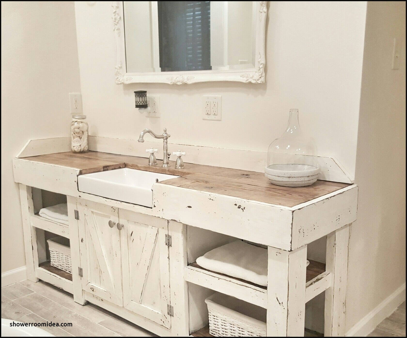 Cottage Style Bathroom Idea with Farmhouse Sinks