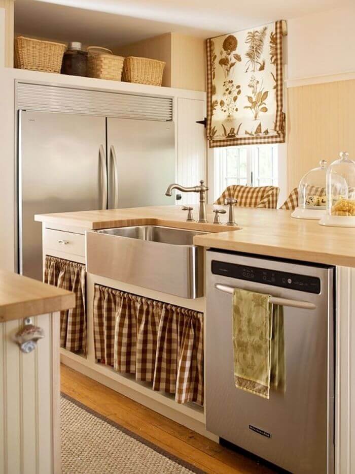 Shiny Stainless Steel Farmhouse Sink