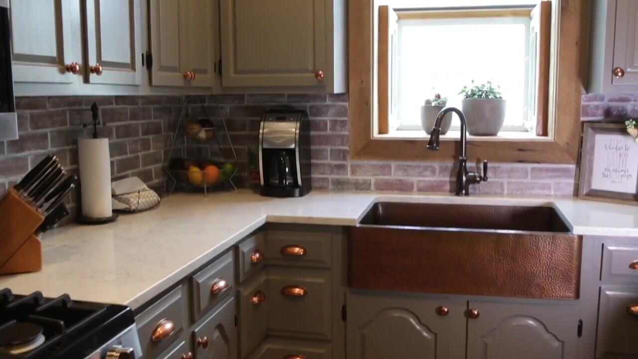 Farmhouse Kitchen Sink Idea with Copper