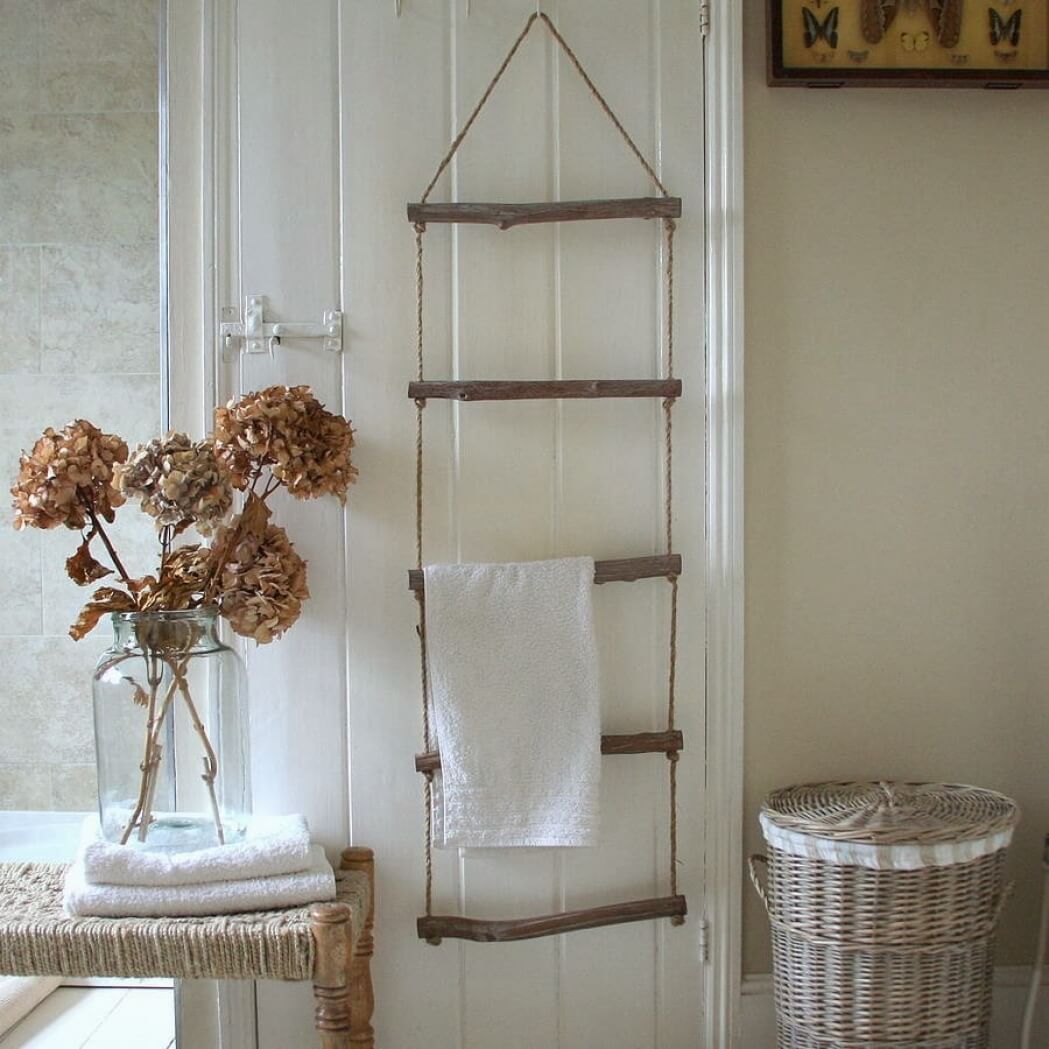 Floating Ladder Style DIY Towel Storage