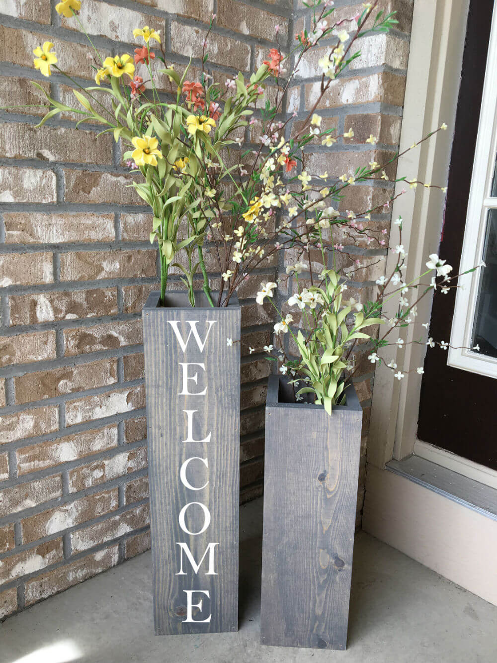 Decorate Your Porch with Wooden Vases