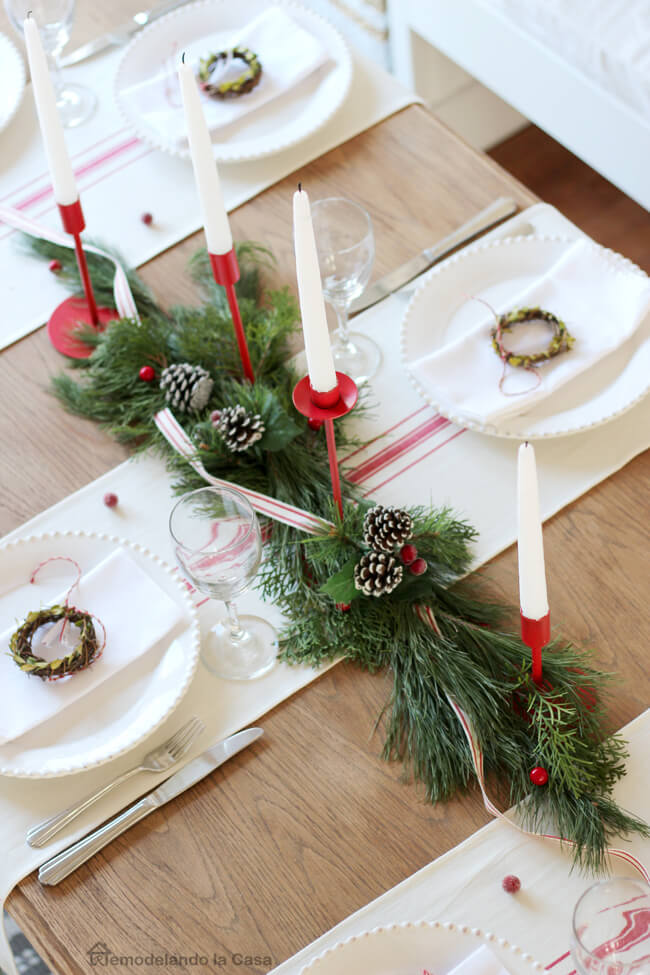 Tiny Wreaths Adorn White Napkins