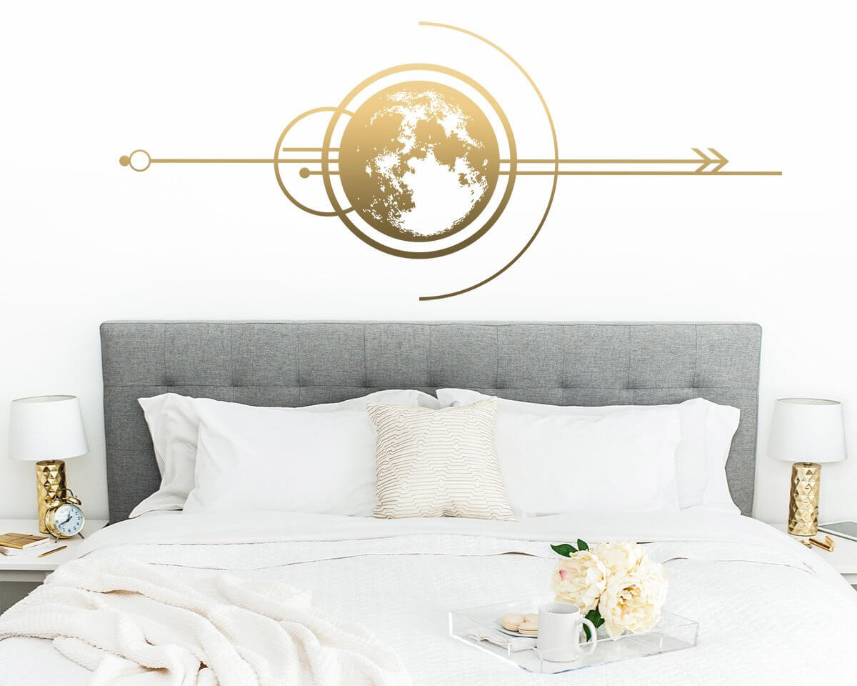 Modern and Chic Moon Décor