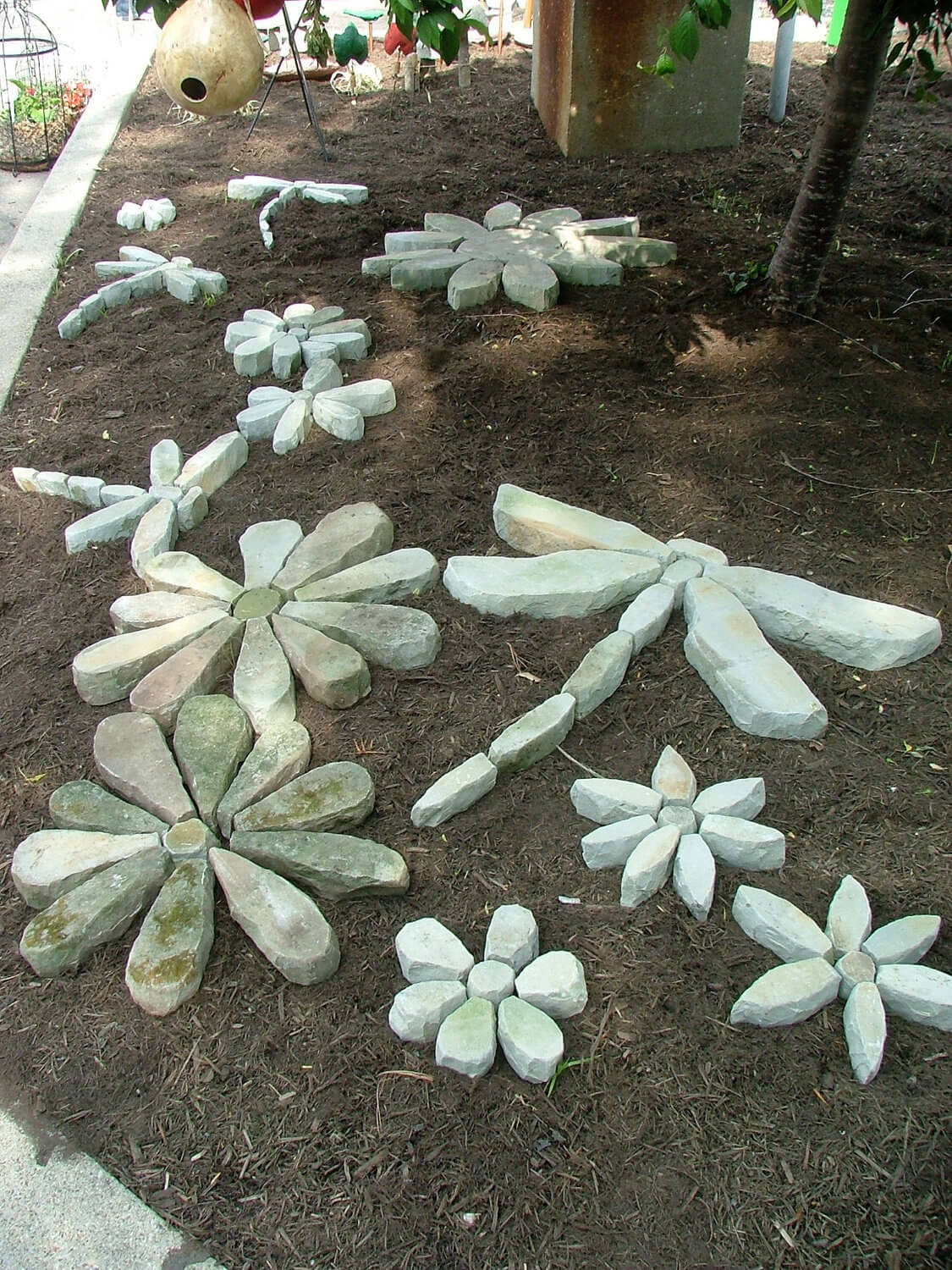 River Stone Pavers in Artful Arrangements