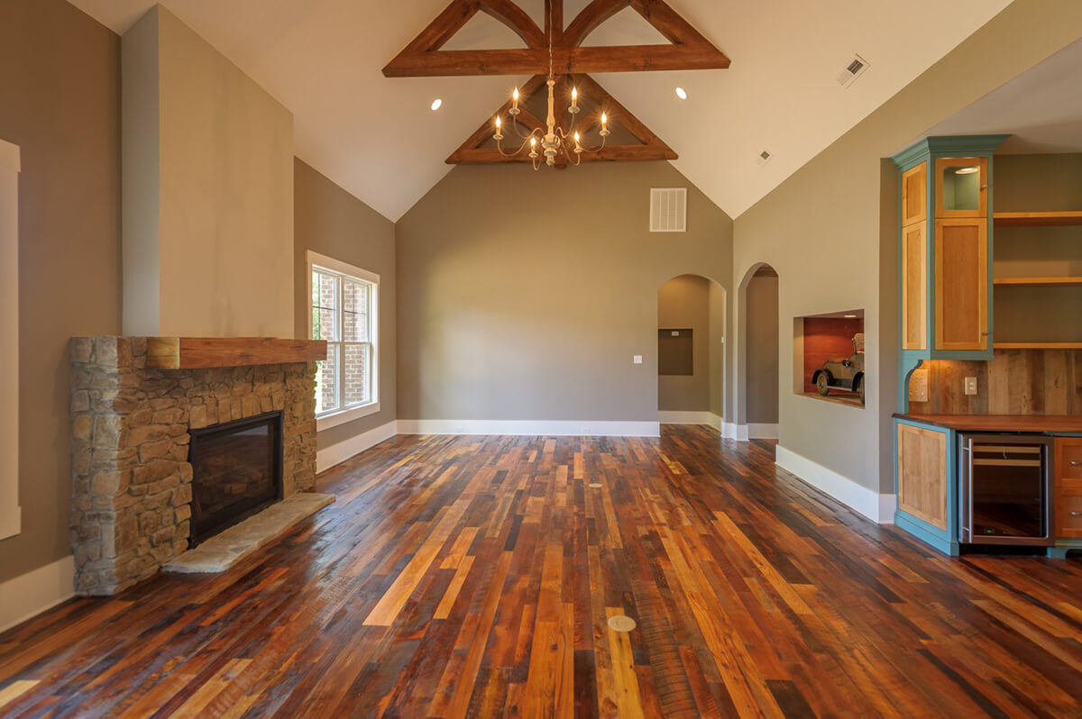 Mixed Reclaimed Hardwood Adds Depth to Room