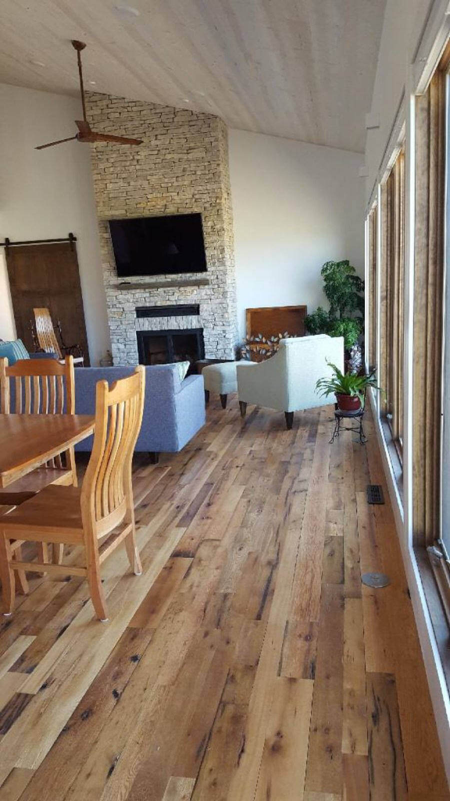 Reclaimed Tongue and Groove Flooring Adds Vintage Ambiance to Your Living Room