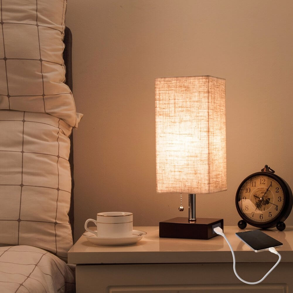 Phone Charging Table Lamp with Pull Cord