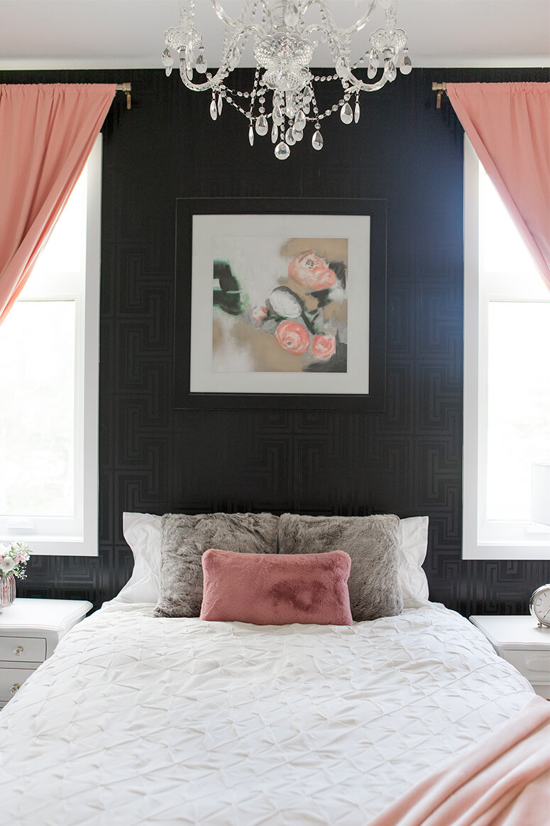 Elegant Rose and Black Bedroom Decoration Ideas