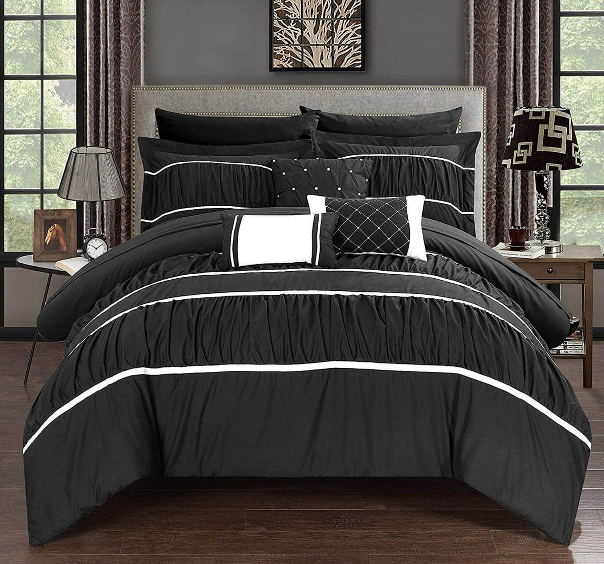 Grey and Black Bedroom Decor Ideas