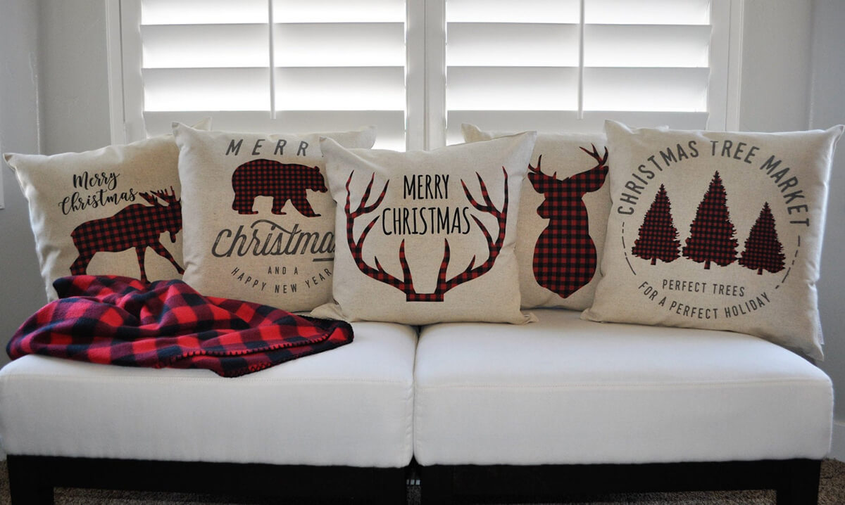 Very Plaid Christmas Set of Five Cozy Pillows